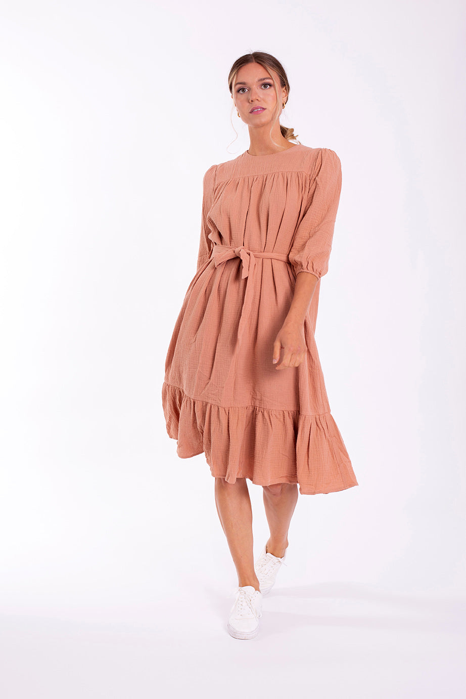 CONCEPT GAUZE RUFFLE BOTTOM DRESS