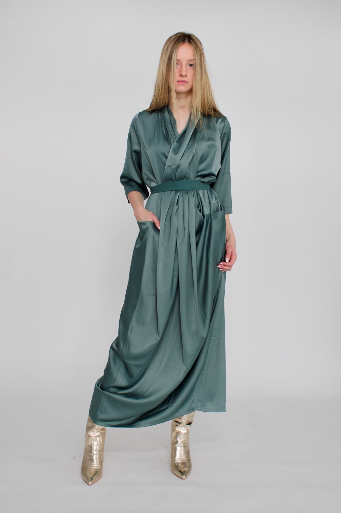 LATITUDE SILKY OVERSIZED MIDI DRESS