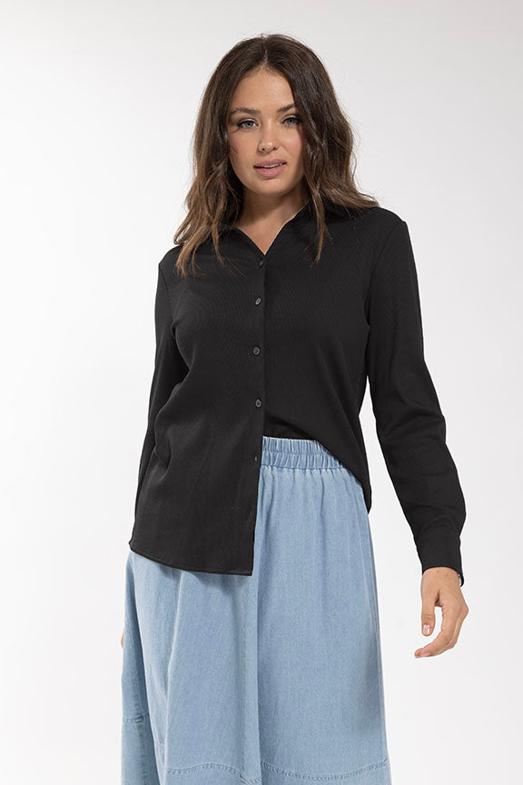 LATITUDE Ribbed Button Down T-Shirt