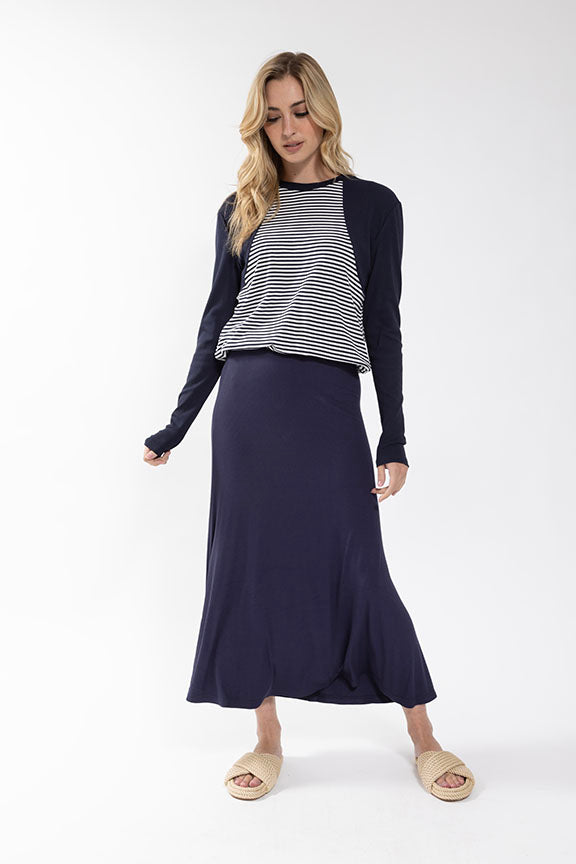 LATITUDE Basic A-Line Skirt