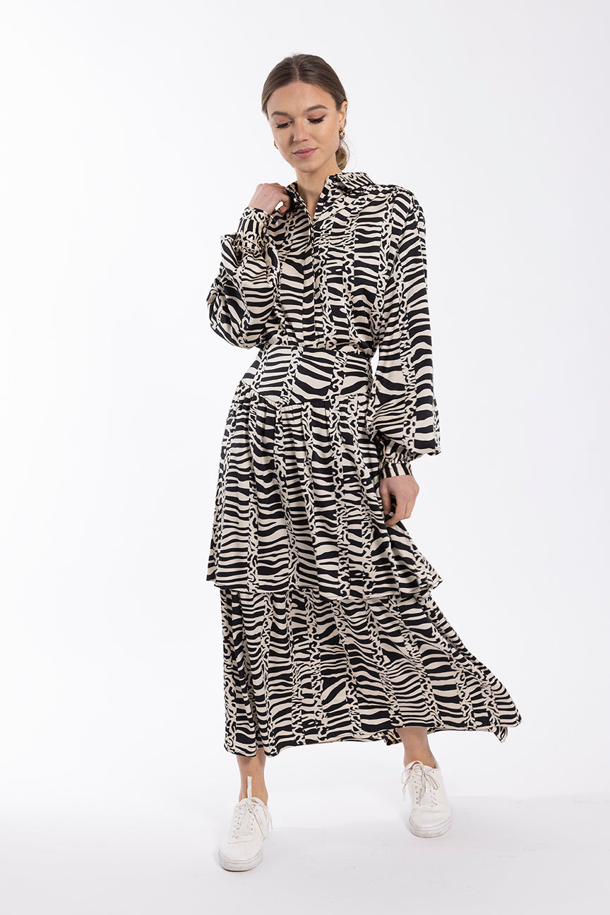 MAPLE & CLIFF BUBBLE SLEEVE TOP