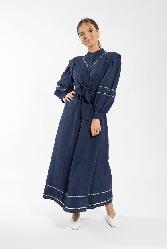 MAPLE & CLIFF CROCHET TRIM DRESS