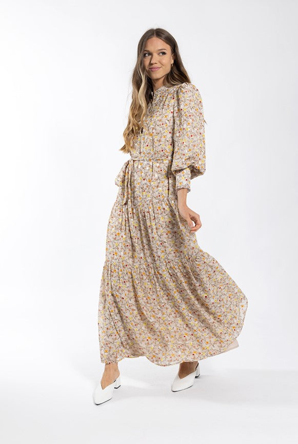 MAPLE & CLIFF FLORAL CHIFFON DRESS