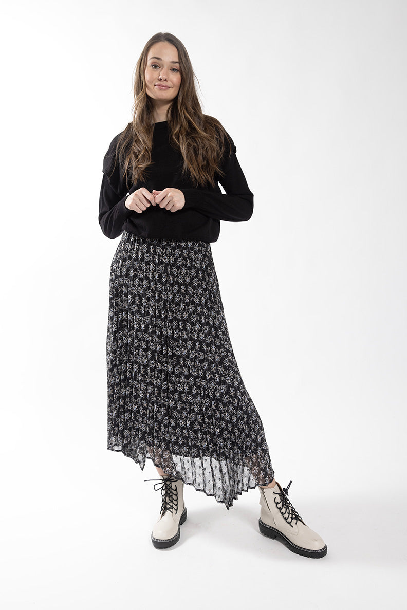 MAPLE & CLIFF PRINTED PLEATED JUMPER
