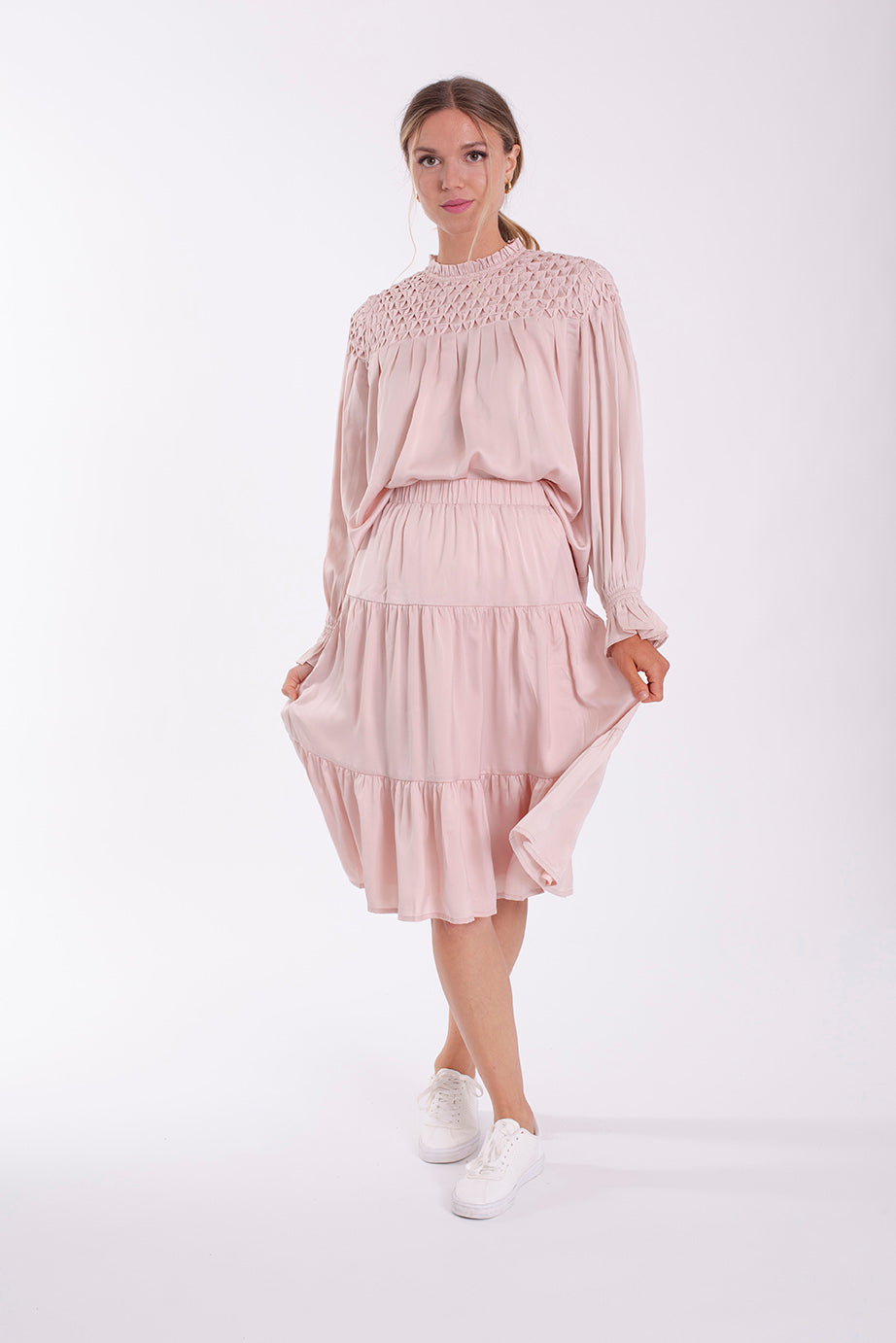 STATIC ELASTIC WAIST TIERED SKIRT