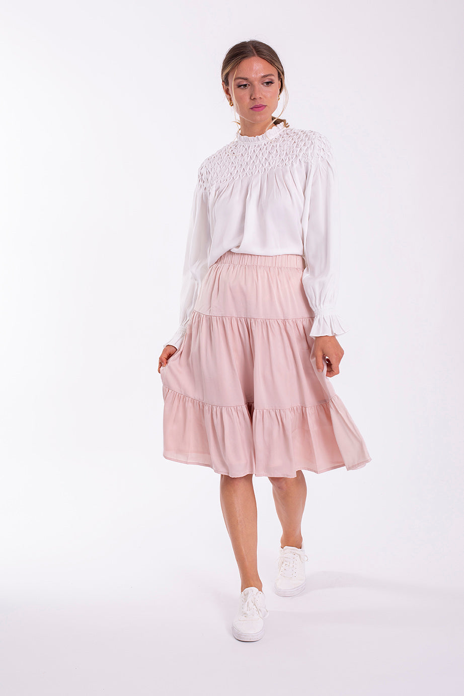 STATIC DIAMOND SMOCKED BLOUSE