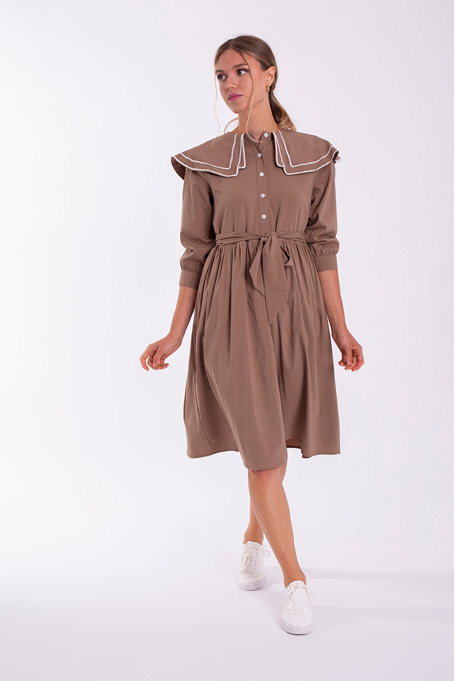 STATIC CONTRAST EDGED COLLAR DRESS