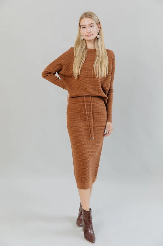 APPARALEL WAFFLE KNIT TOP AND SKIRT SET