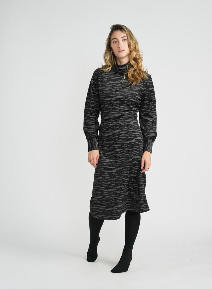 MAUVE VELOUR ZEBRA DRESS