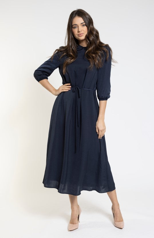 WEEKEND BASIC BACK-PULLSTRING DRESS