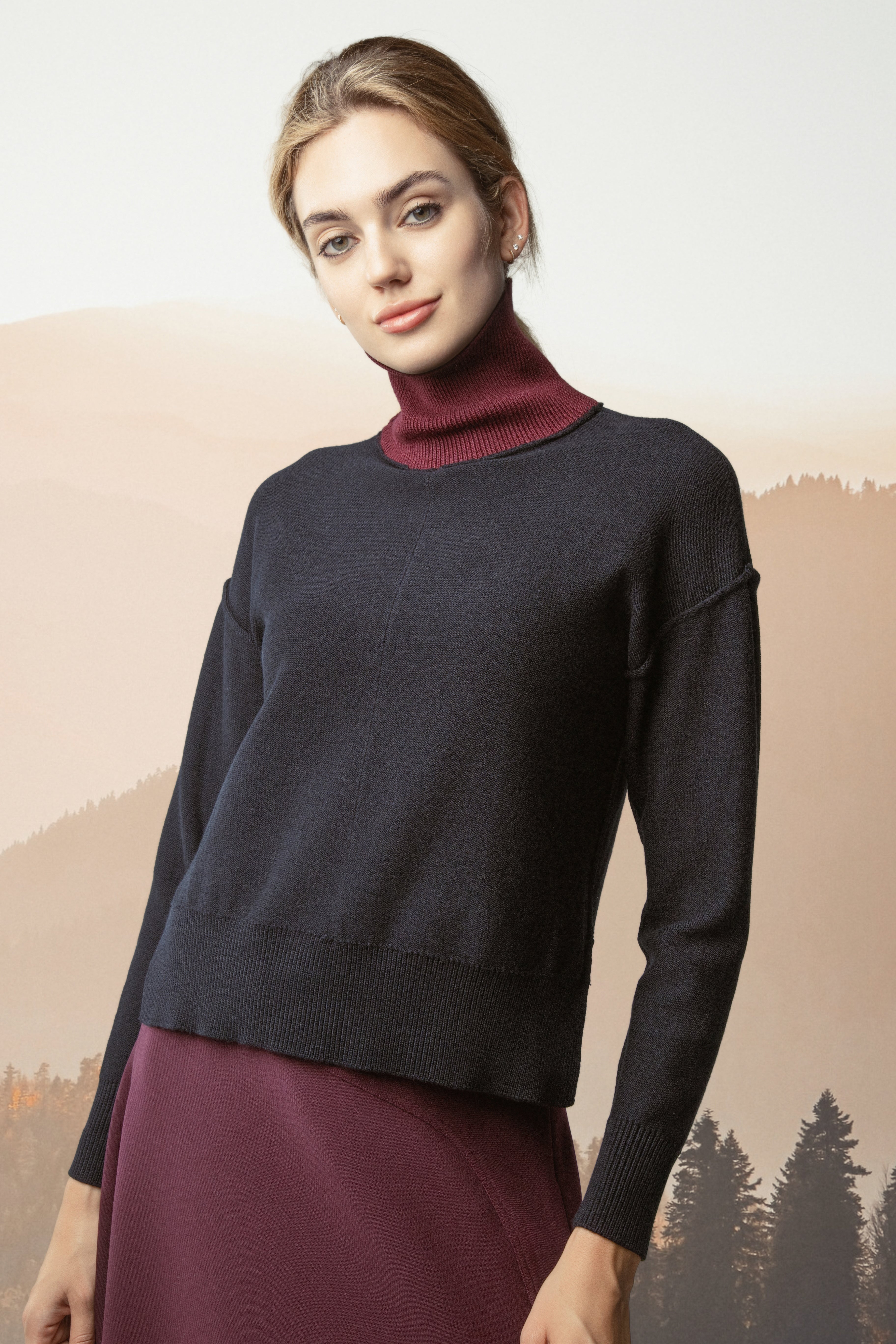 NUE RIBBED TURTLENECK