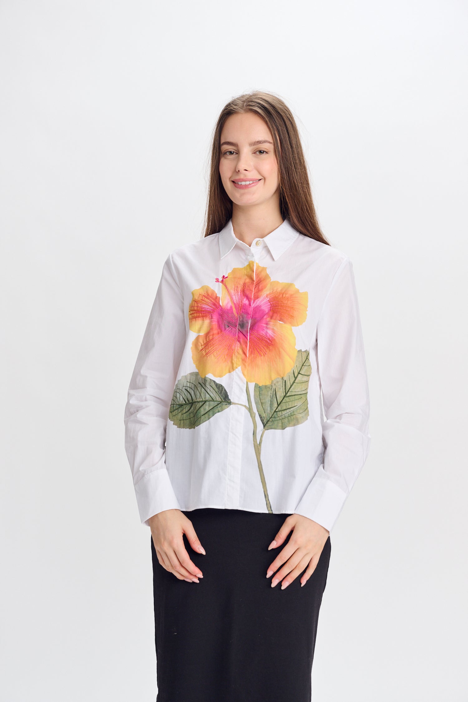 PAPER PARACHUTE BUTTONDOWN SHIRT W PRINTED FLOWER IN CENTER