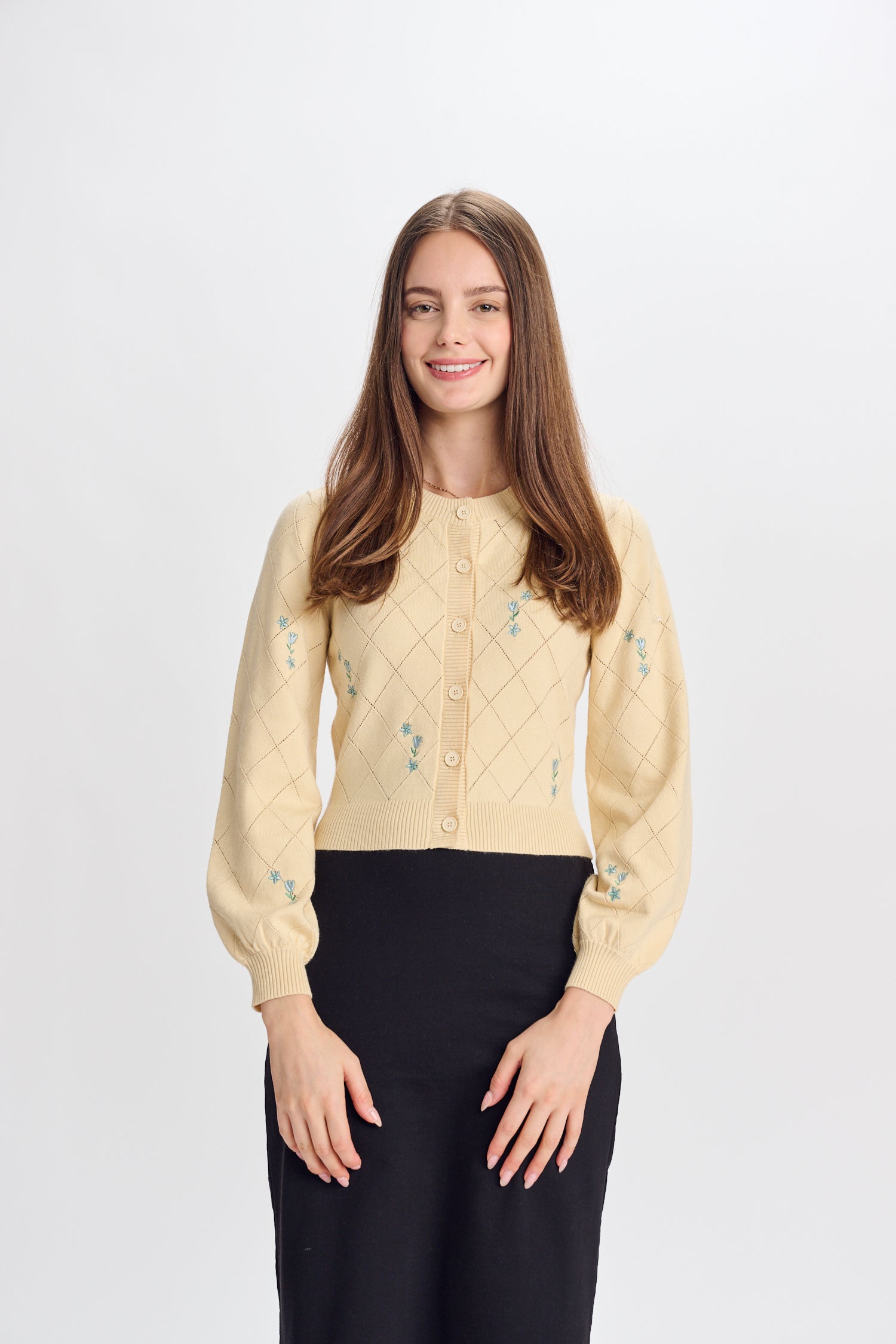 PAPAER PARACHUTE KNIT TOP W EMBRODERED FLOWERS