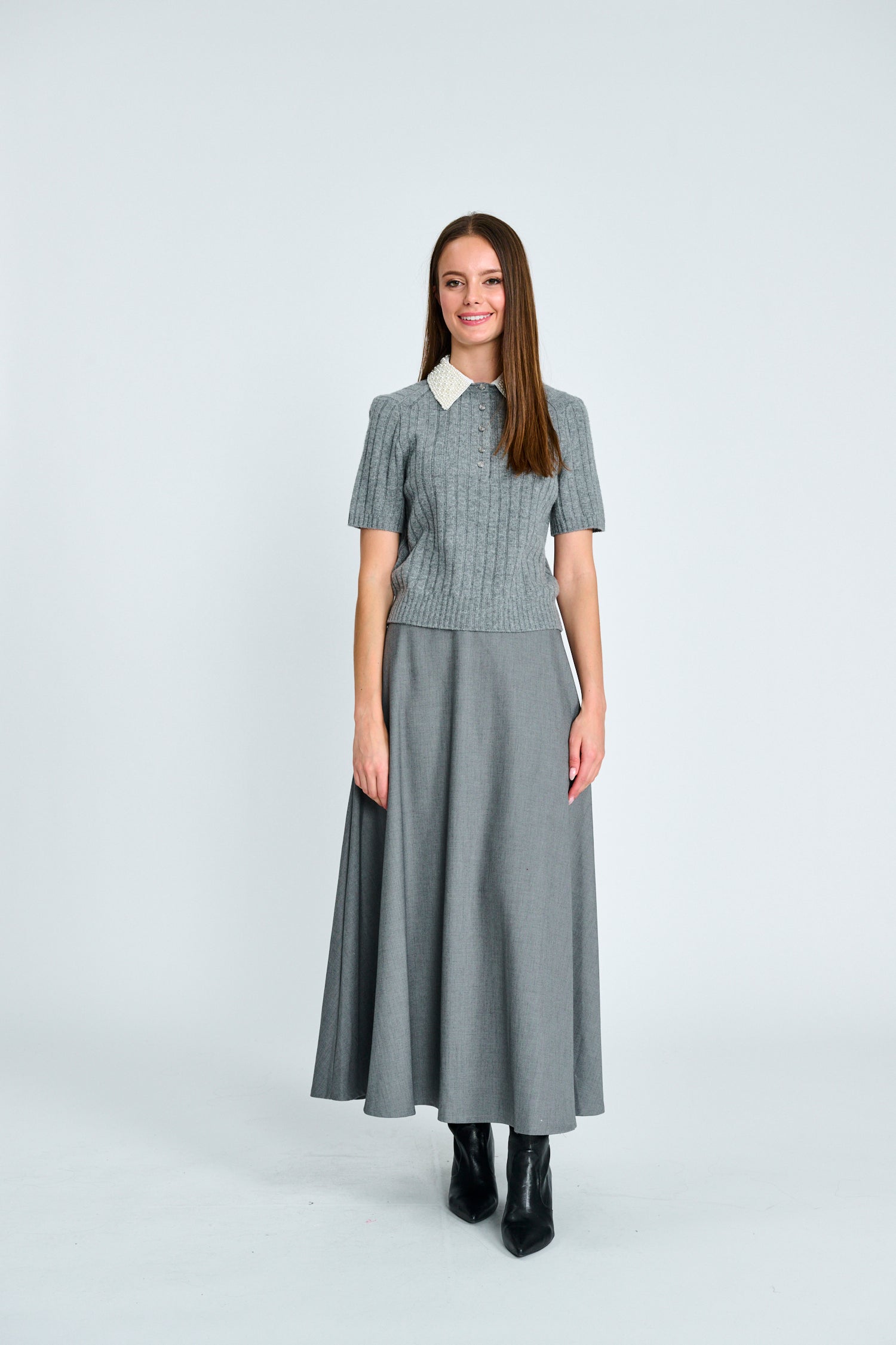 PAPER PARACHUTE DETACHABLE PEARL COLLAR SWEATER