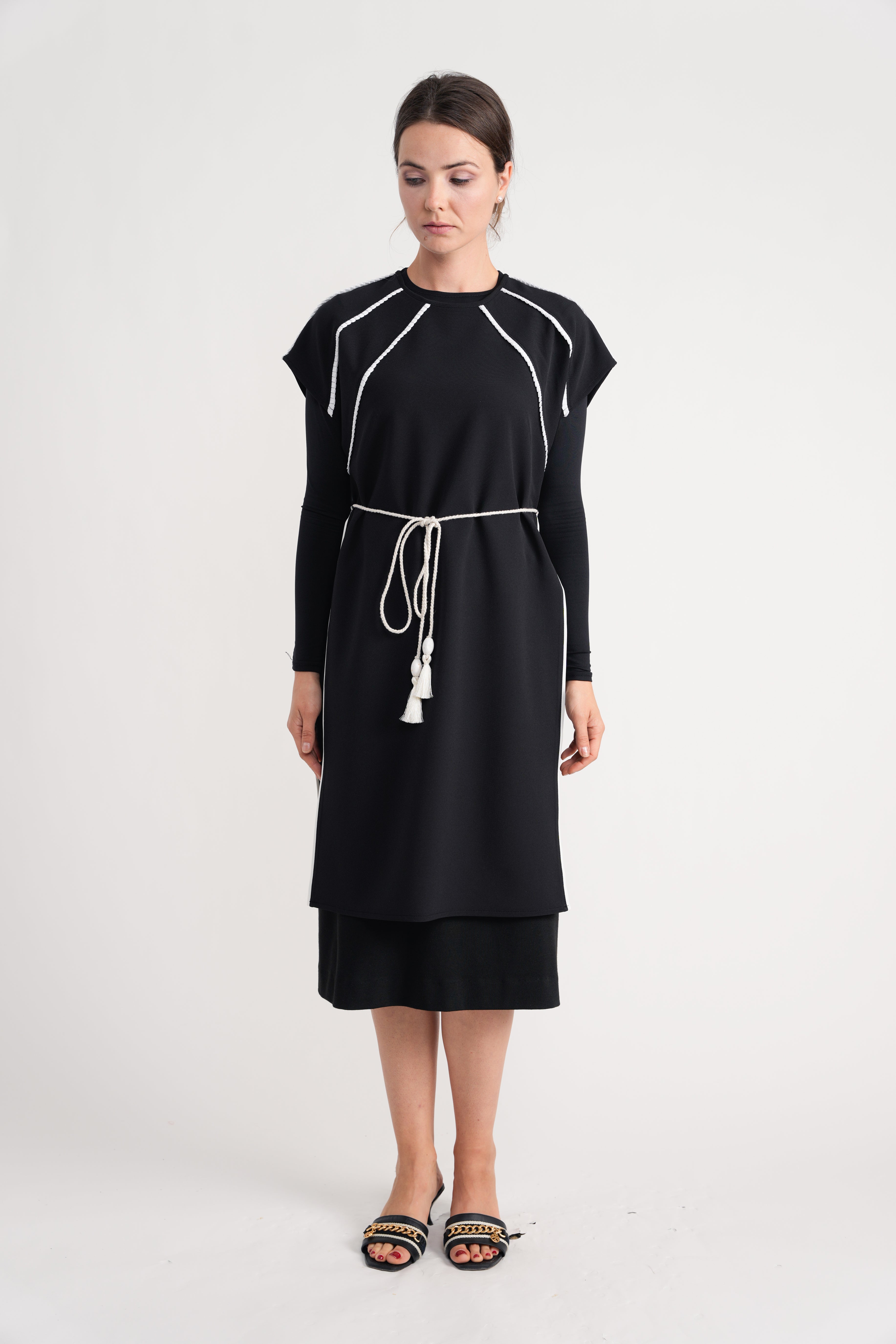 BELISSA SHORT SLEEVE LONG OVERLAY TOP W RIBBON TRIM