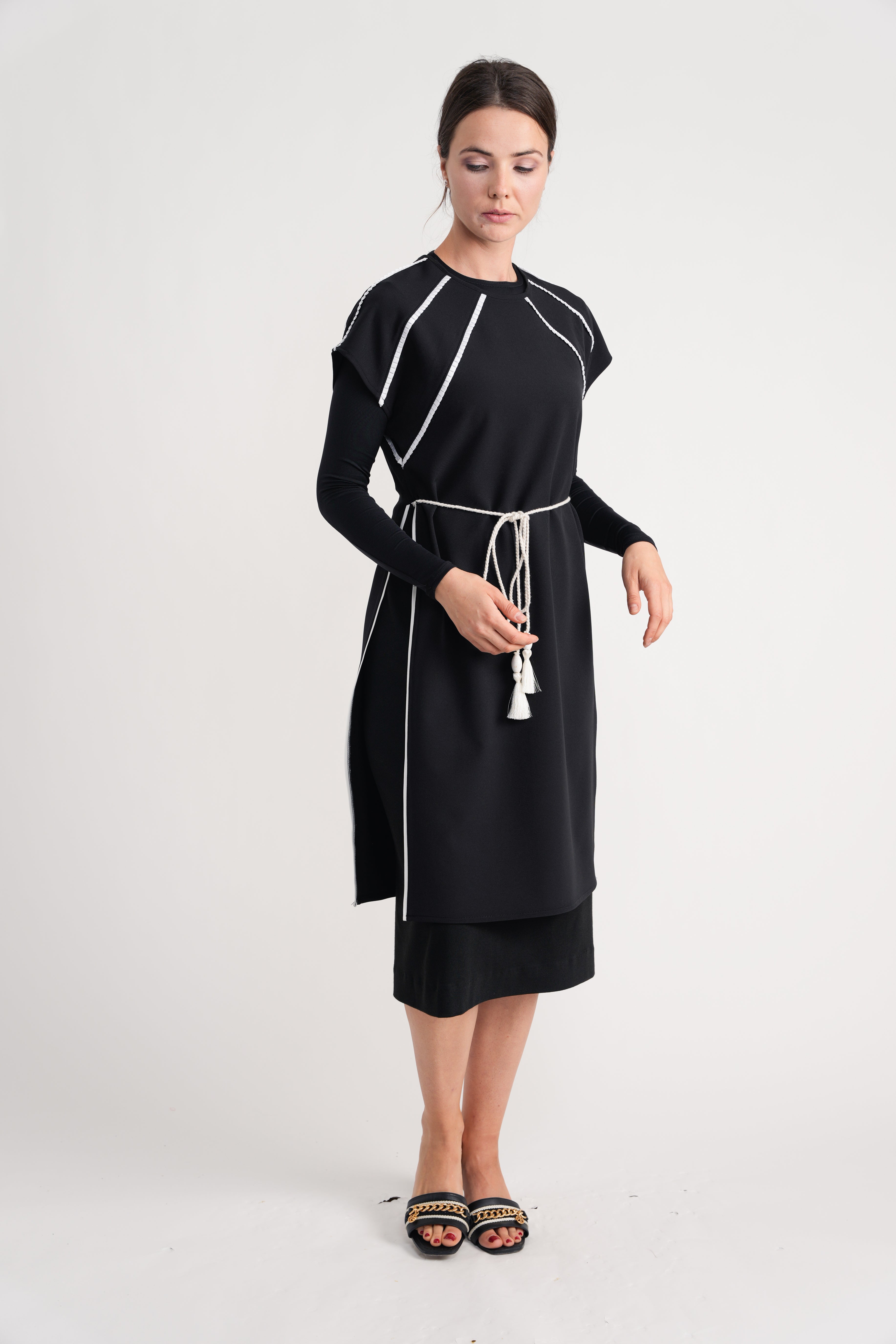 BELISSA SHORT SLEEVE LONG OVERLAY TOP W RIBBON TRIM