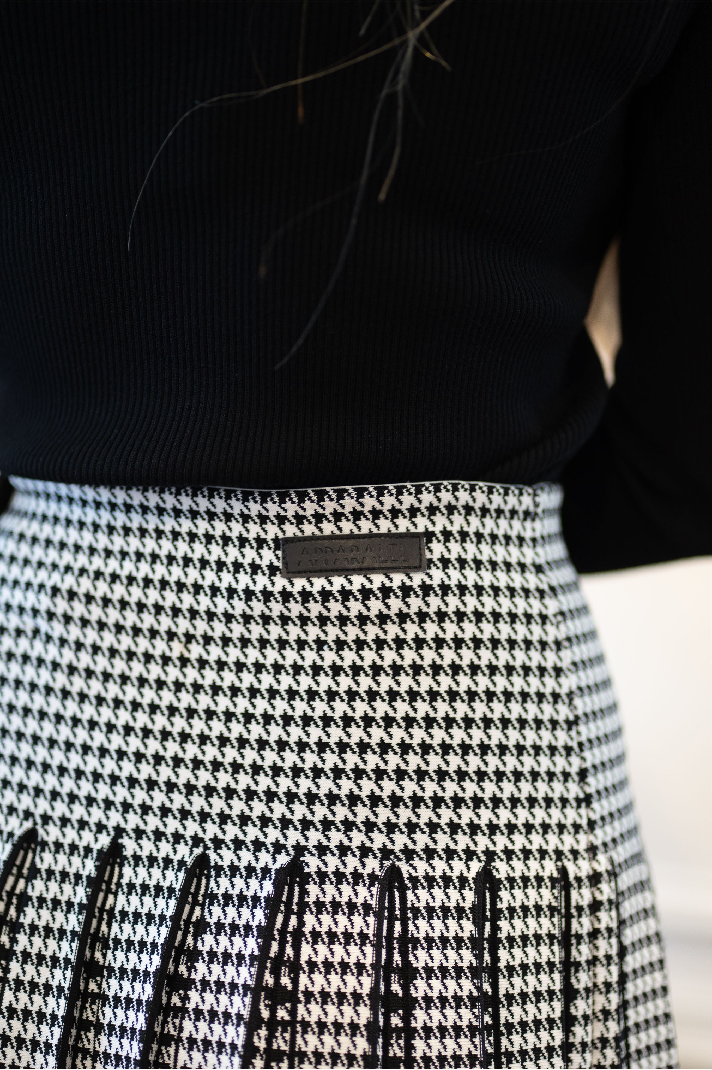 APPARALEL HOUNDSTOOTH INFINITY SKIRT