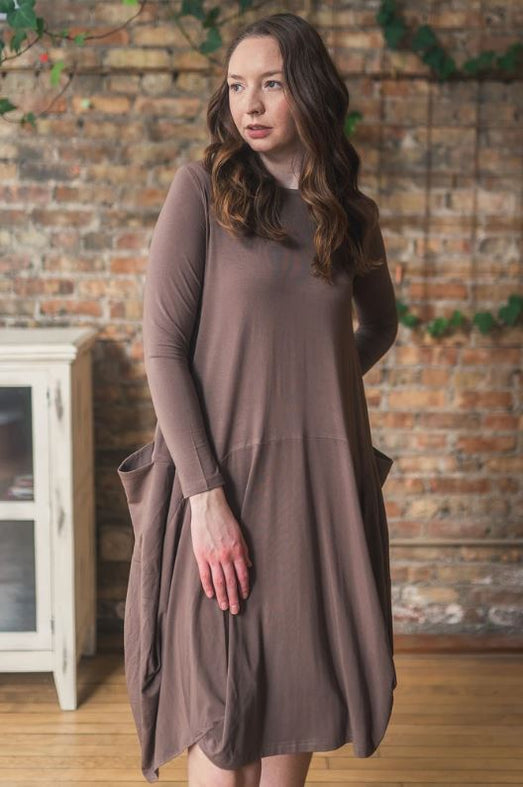 APPARALEL JERSEY KNIT DRESS W POCKETS