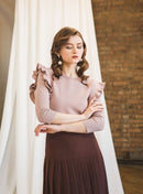 APPARALEL RUFFLE SHOULDER SWEATER