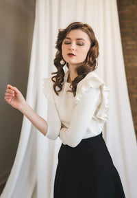 APPARALEL RUFFLE SHOULDER SWEATER