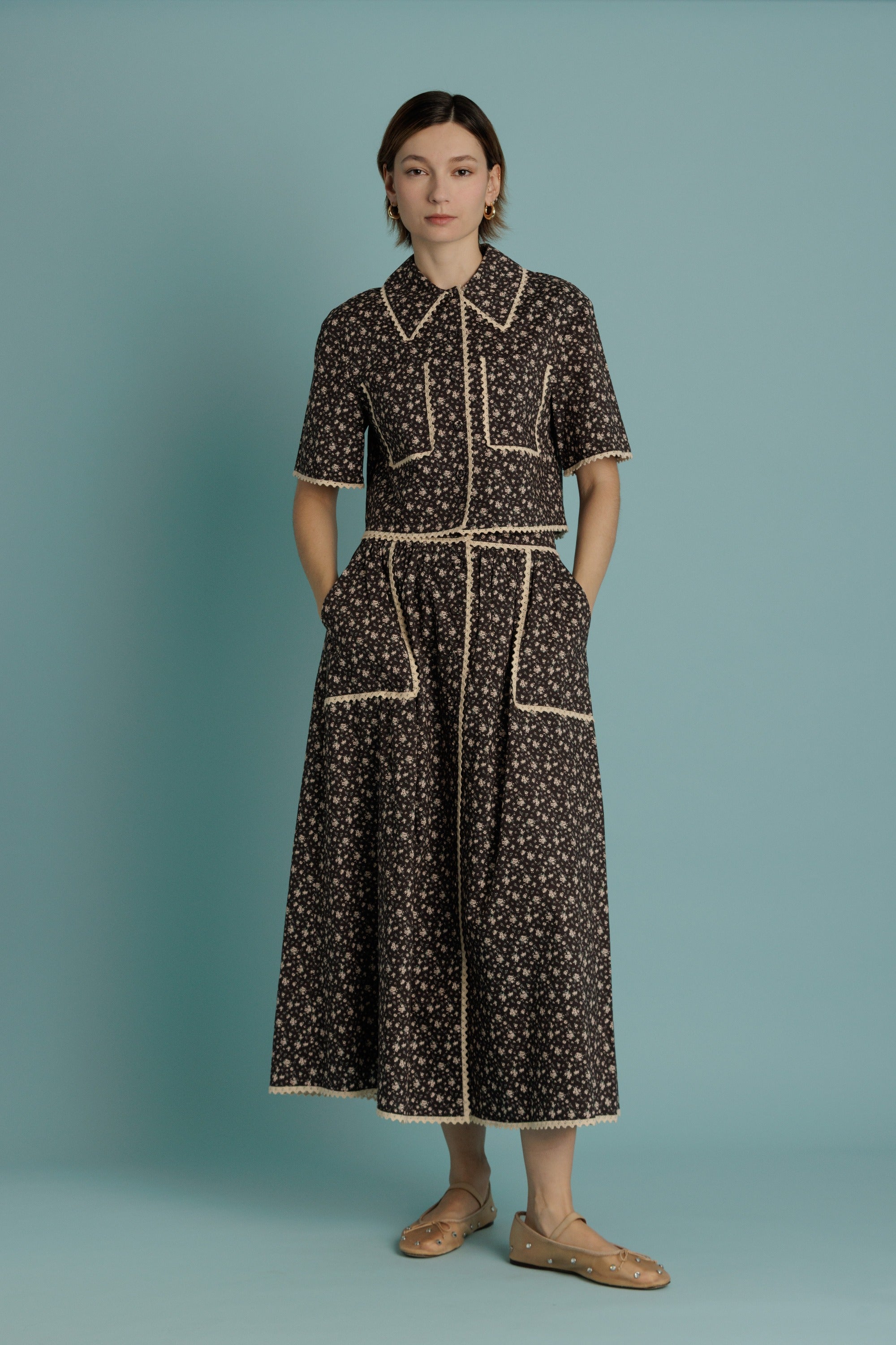 AUREUM CROCHET TRIM FLORAL SKIRT