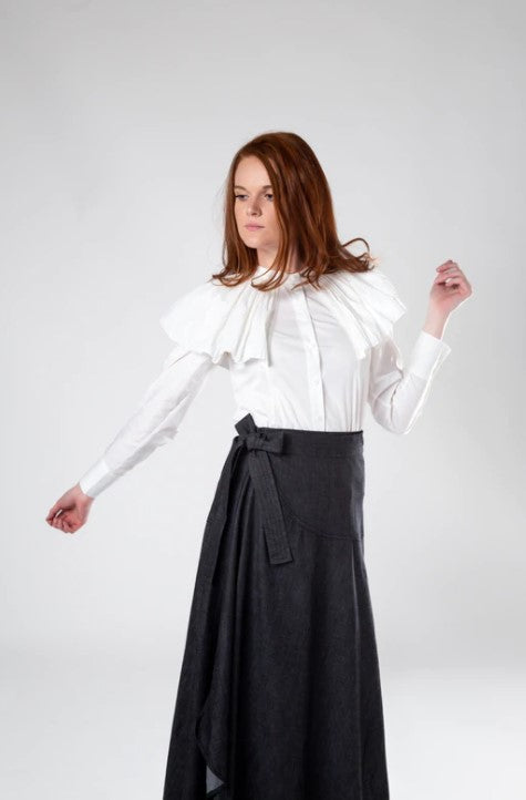 IN:05 DENIM BELTED RUFFLE MIDI SKIRT