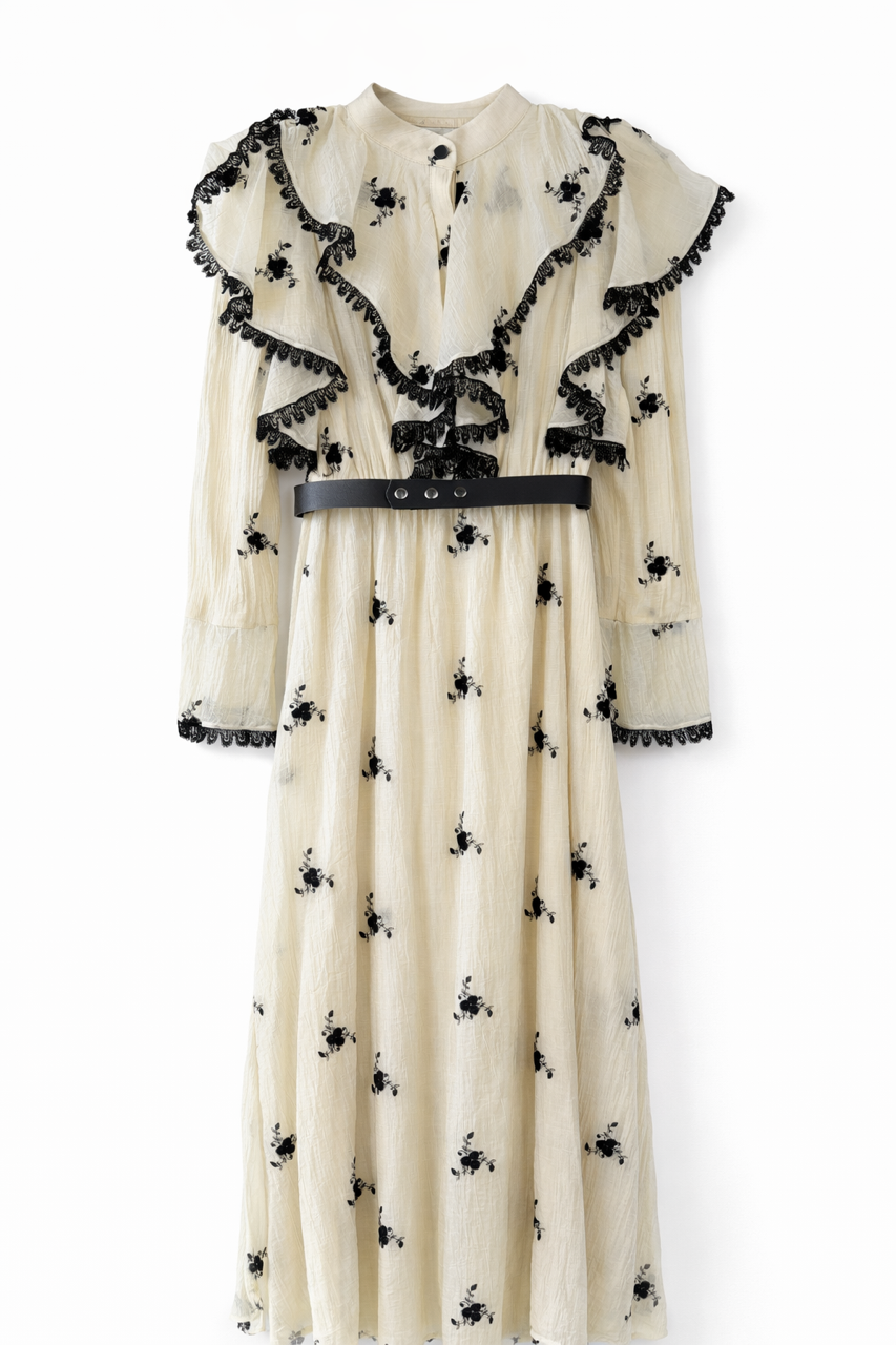 QUI PRIVE BELTED EMBROIDERED DRESS