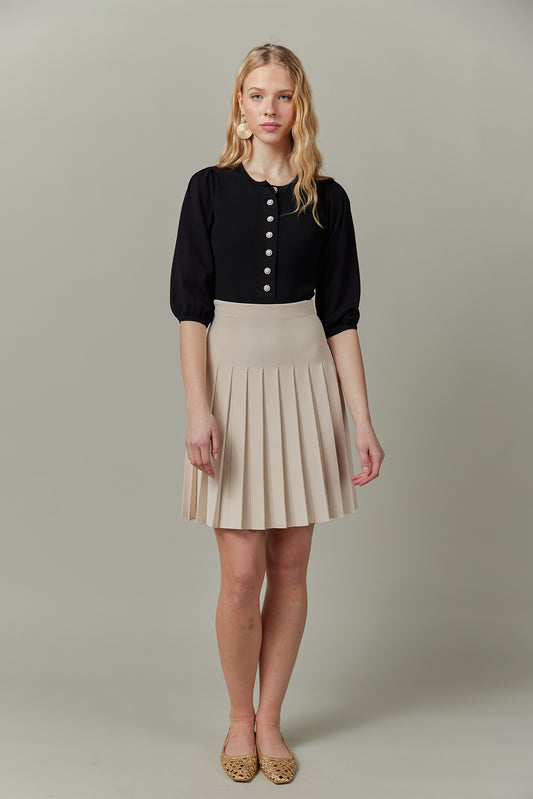 APPARALEL PEARL BUTTON RIBBED KNIT TOP
