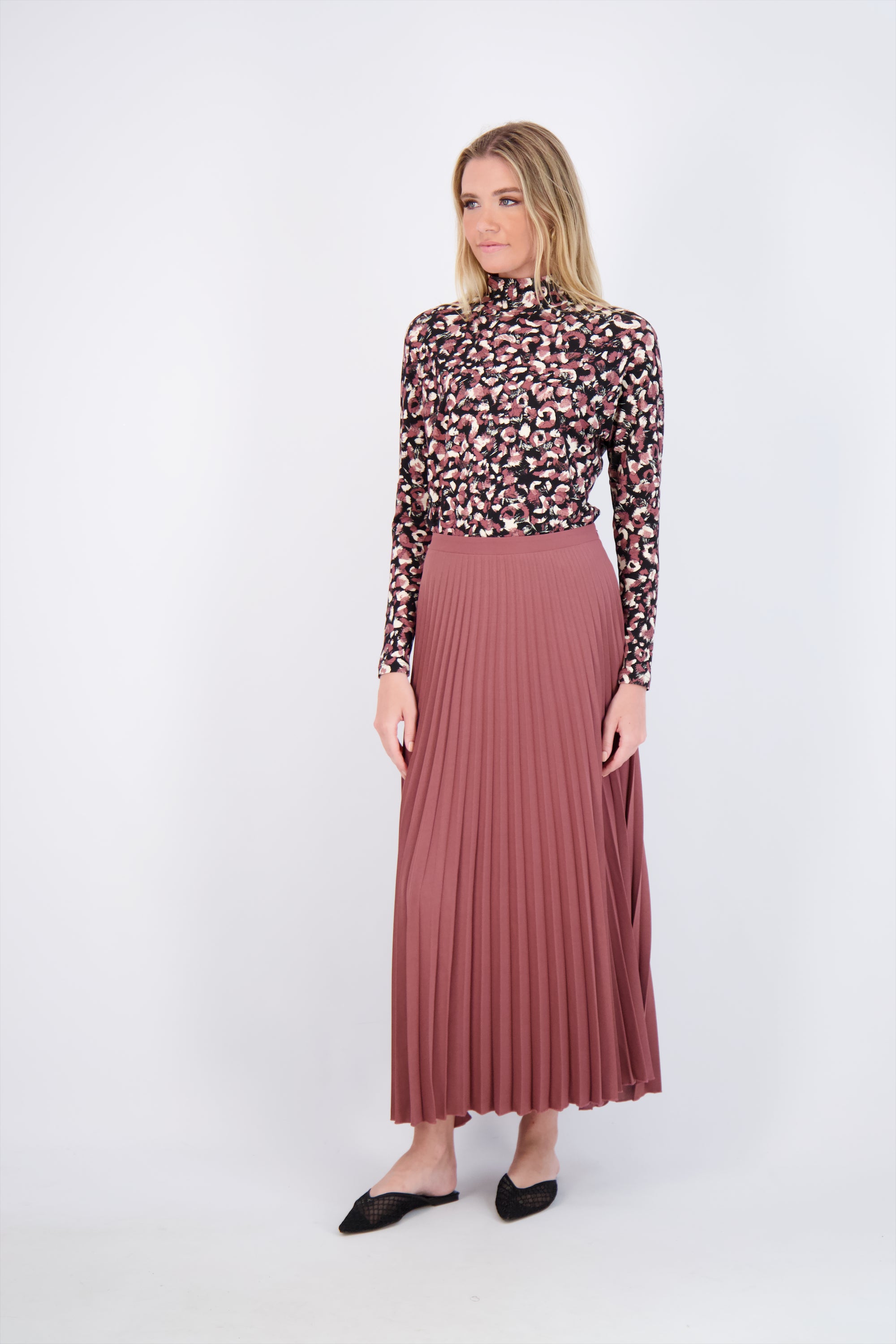 PASHMINA MOCK NECK DOLMAN