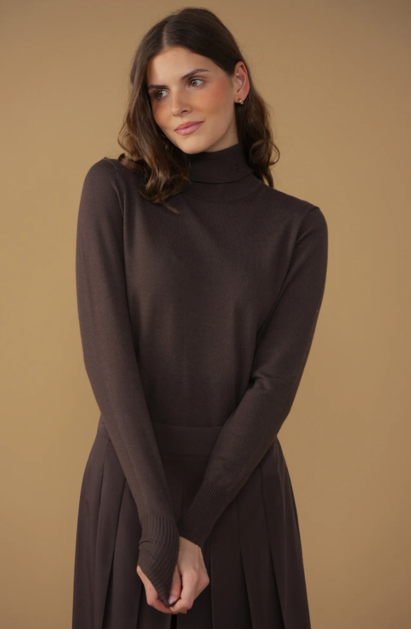 POINT CLASSIC TURTLENECK SWEATER