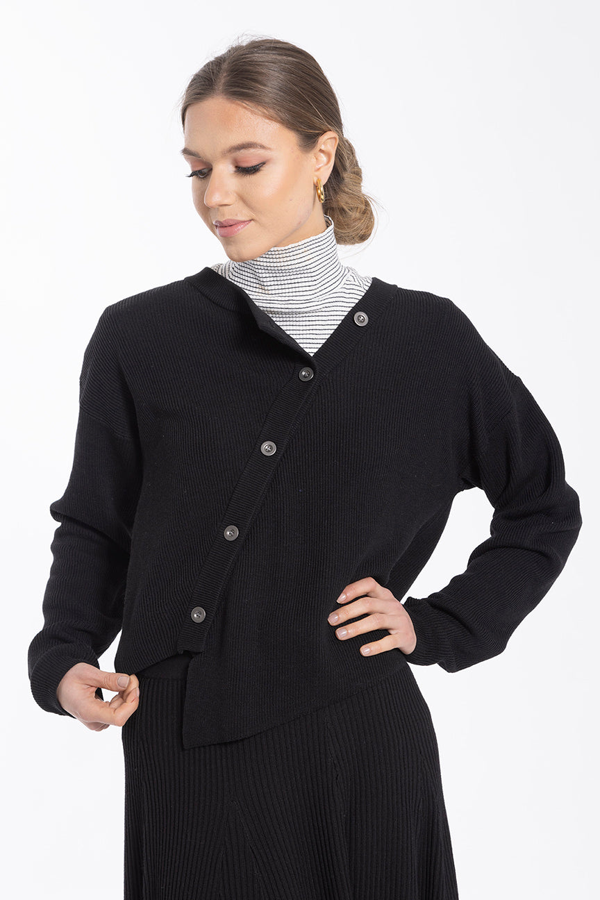 CONCEPT DIAGONAL PLACKET SWEATER