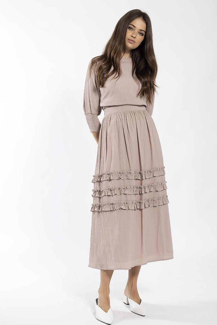 CONCEPT TEXTURED RUFFLE DETAIL MIDI SKIRT