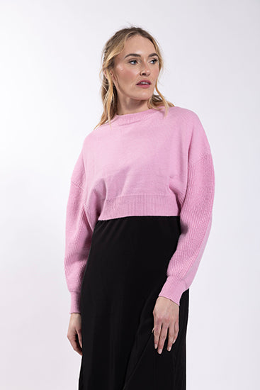 CONCEPT Curved Hem Cropped Sweater