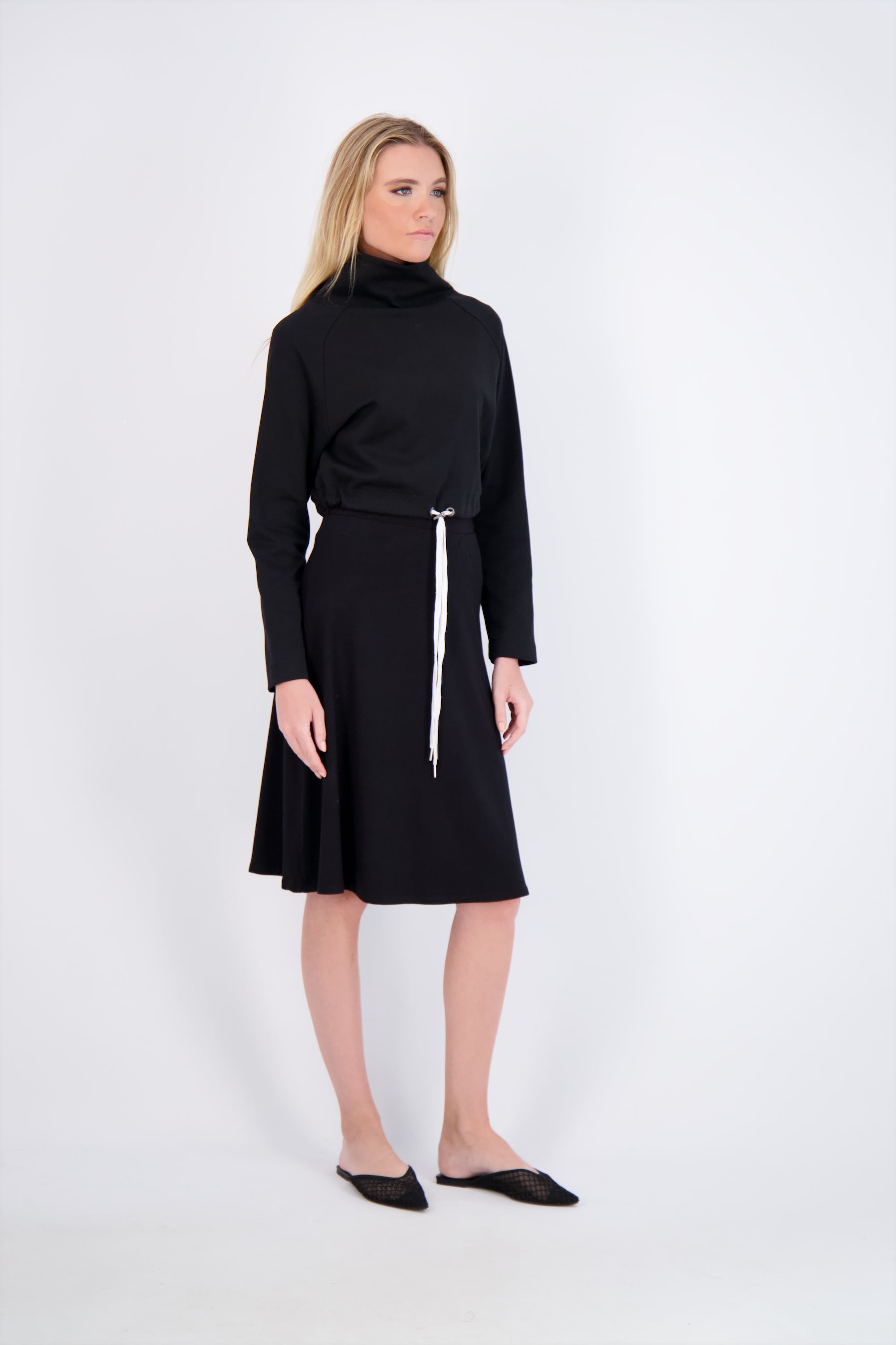 PASHMINA CROPPED DRAWSTRING SWEATSHIRT