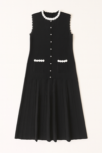 WRONG SIDE OF RIGHT KNIT JUMPER W FLORAL DETAIL