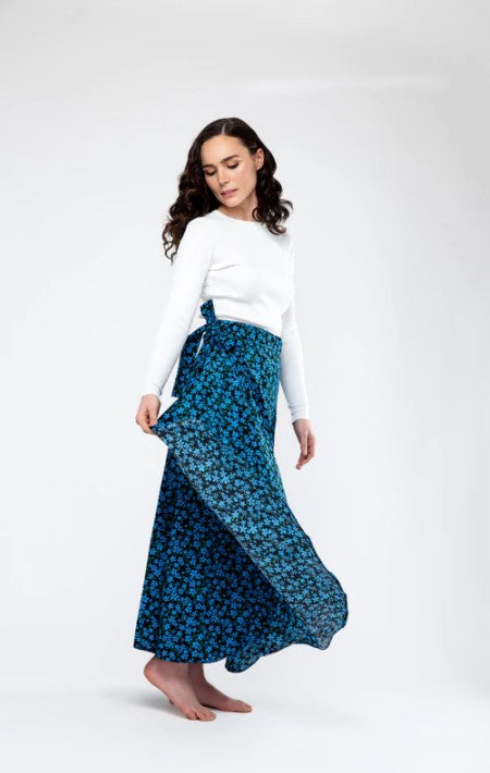 IN:05 DENIM BELTED RUFFLE MIDI SKIRT