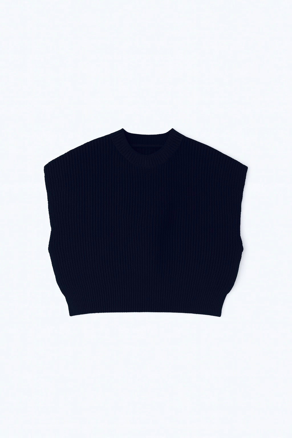 KNITTED BOXY KNIT VEST