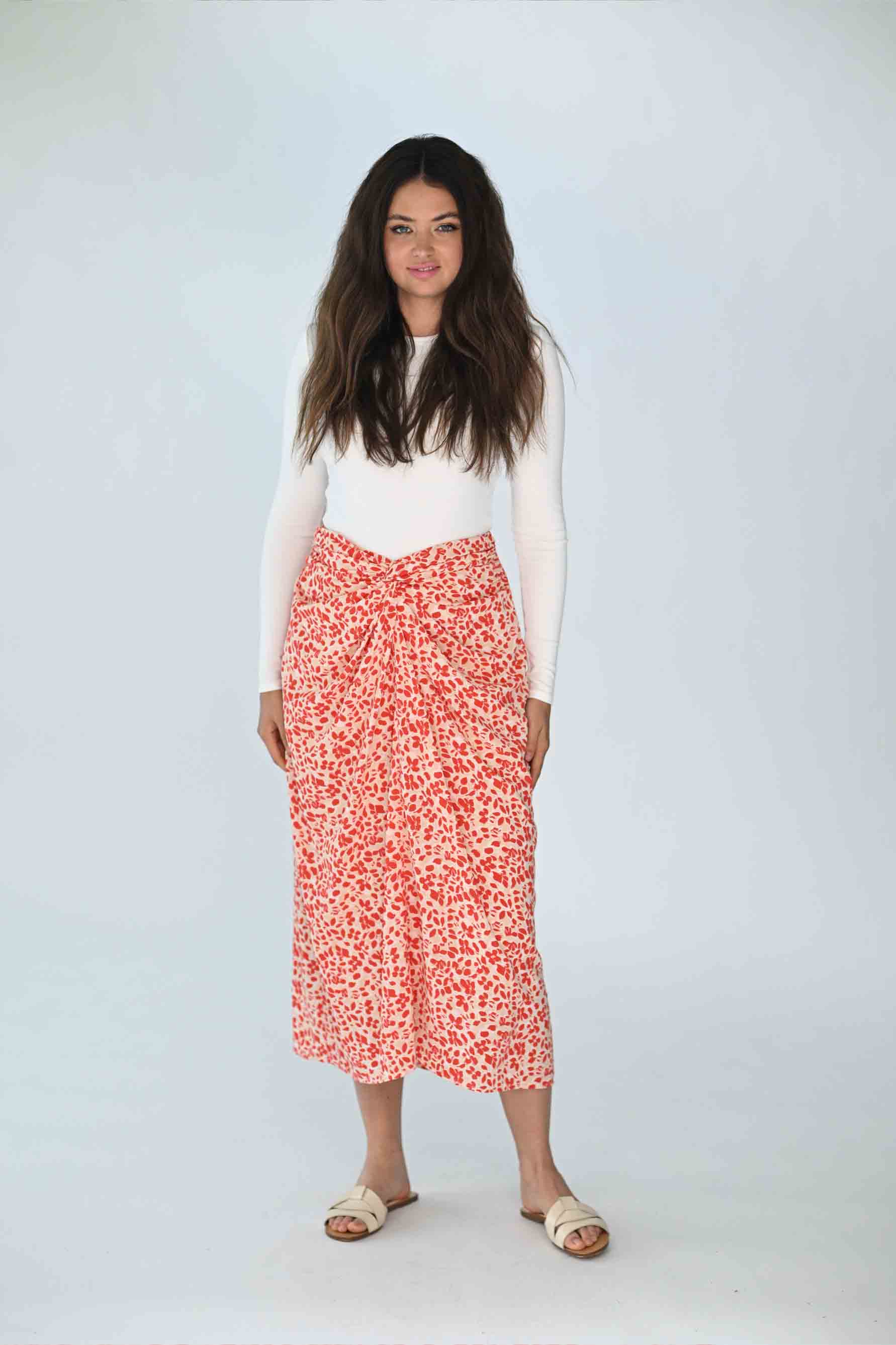 LATITUDE TWIST WAIST PETAL PRINT SKIRT