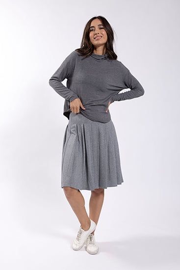 LATITUDE Sweatshirt Pleated Skirt