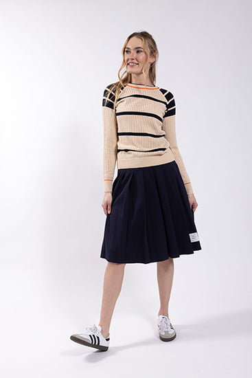 LATITUDE Patched Sweatshirt Pleated Skirt