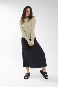 LATITUDE Basic A-Line Skirt