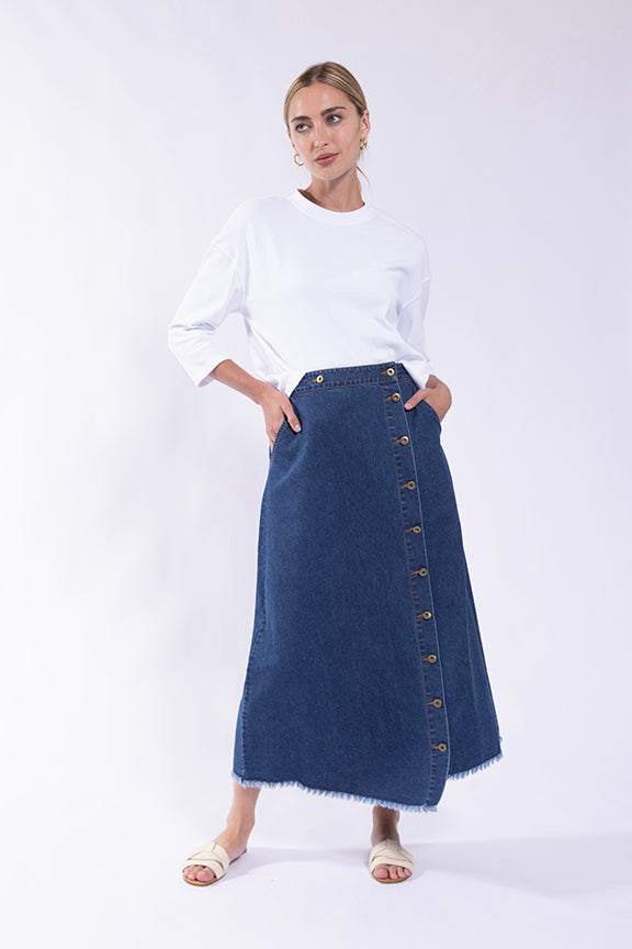 LATITUDE SIDE PLACKET DENIM MIDI SKIRT