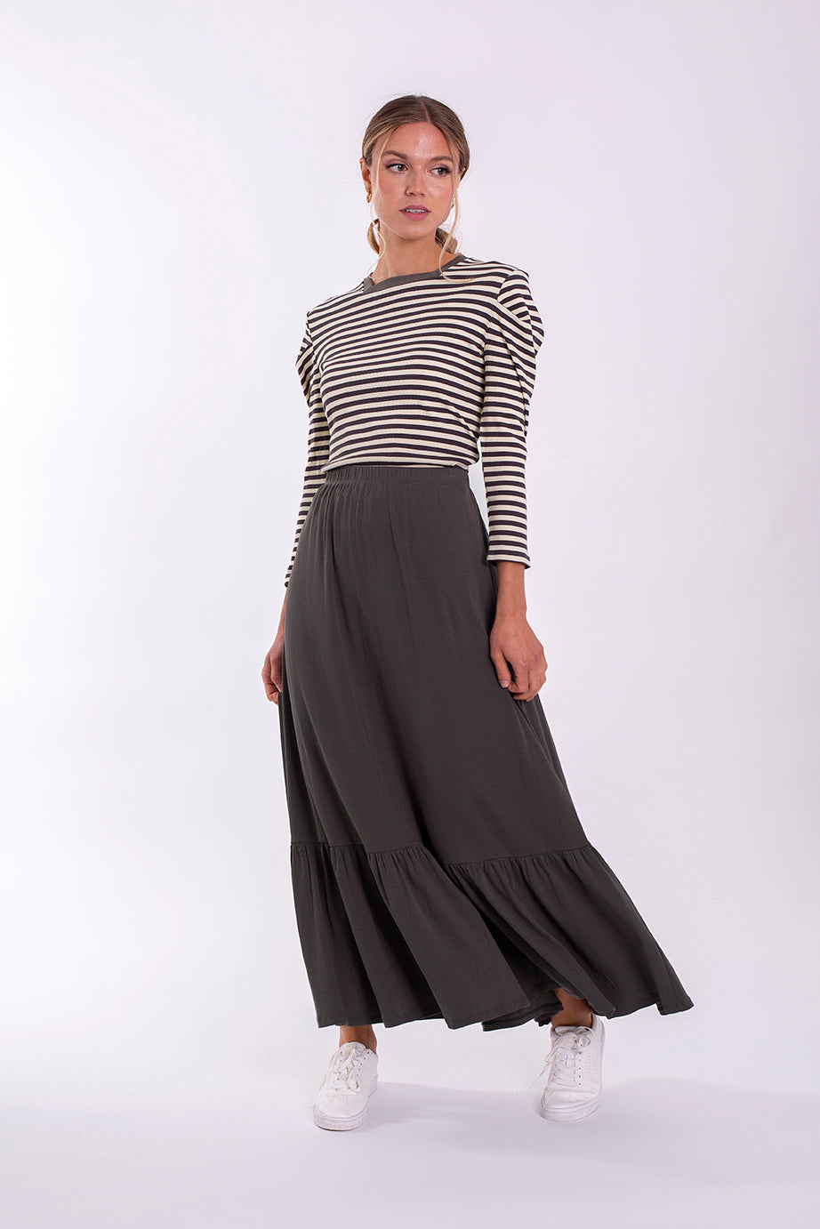 MONN STRIPED SQUARE NECK TEE