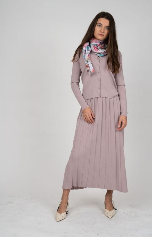 BEIGE KNIT SET W LONG PLEATED SKIRT
