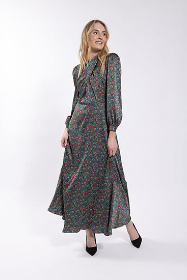 MAPLE & CLIFF Crossover Neck Printed Dress