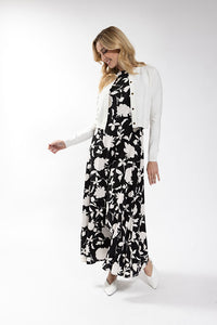 MAPLE & CLIFF Enlarged Floral Jumper