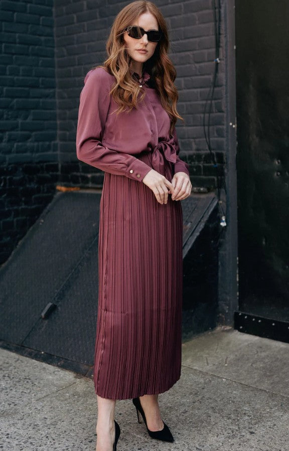 SEWLIP SET - PLEATED JUMPER W BUTTONDOWN BLOUSE