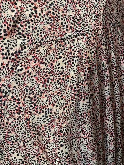 PROFILE PRINTED SMOCKED DRESS