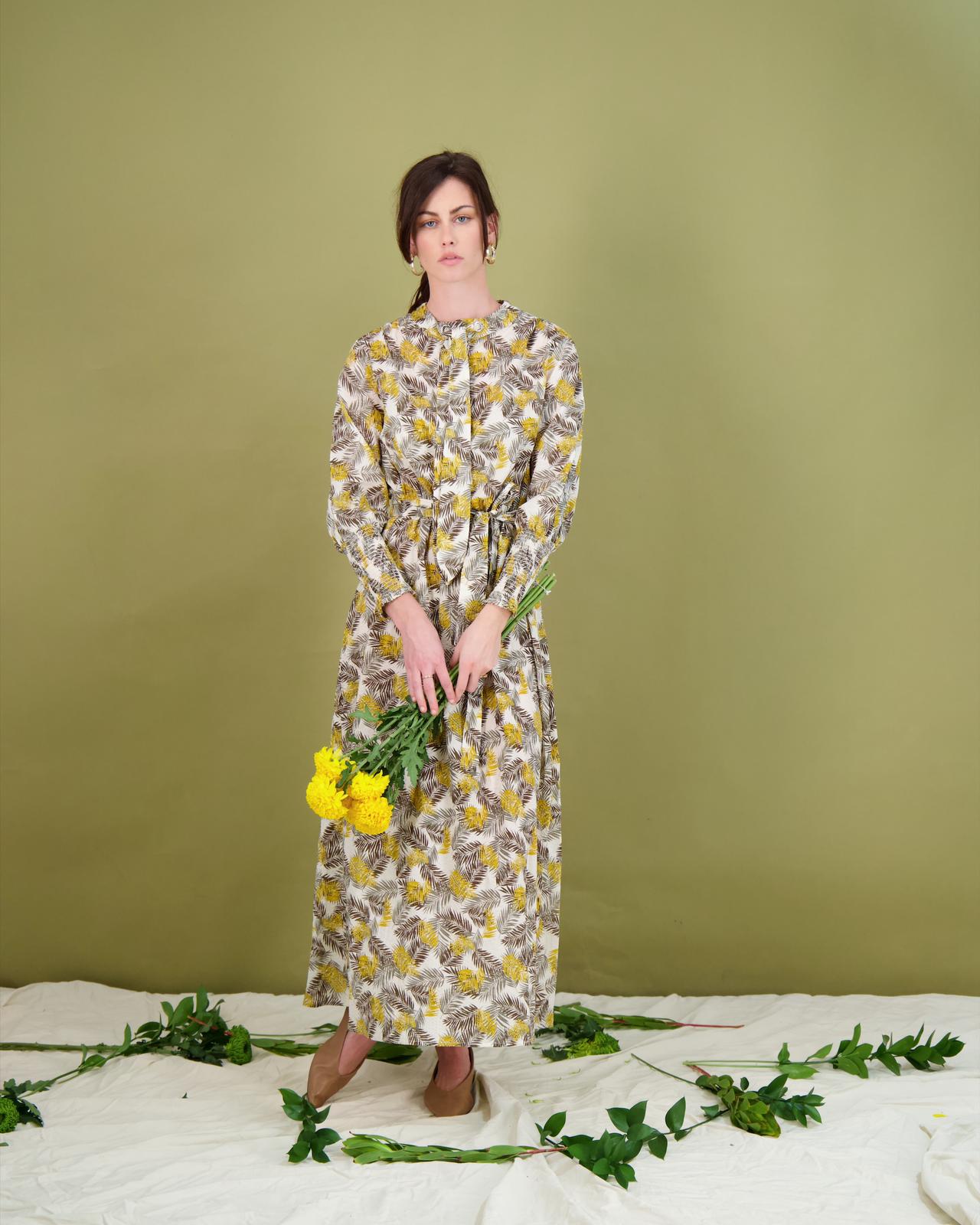 PROFILE PRINTED SMOCKED DRESS