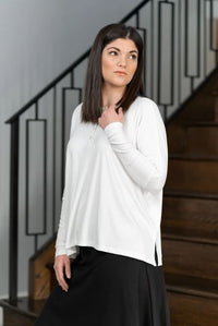 THE SLIM SKIRT OVERSIZED TEE